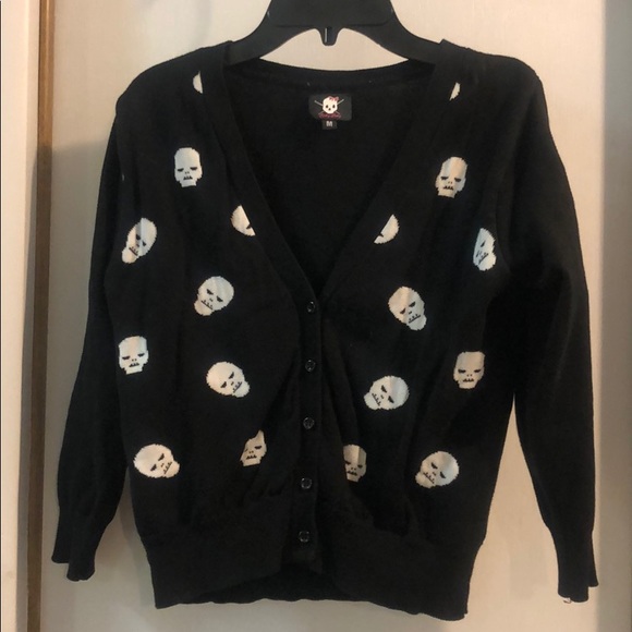 💀 Skull V-Neck Cardigan 💀 - Picture 1 of 4